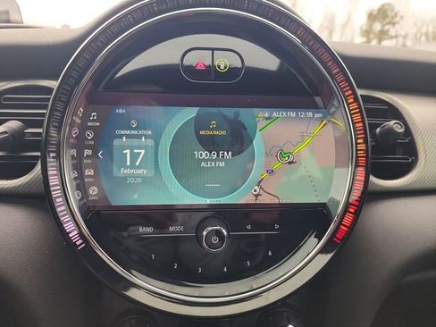 Used 2022 MINI Cooper S w/ Premium Package image 18