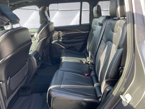 Used 2024 Jeep Grand Cherokee Overland w/ Advanced Protech Group III image 14