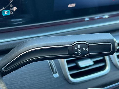 New 2026 Mercedes-Benz GLS 580 4MATIC image 18