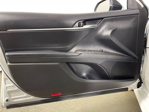 Certified 2022 Toyota Camry LE image 17