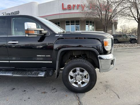Used 2019 GMC Sierra 3500 SLT w/ Duramax Plus Package image 15