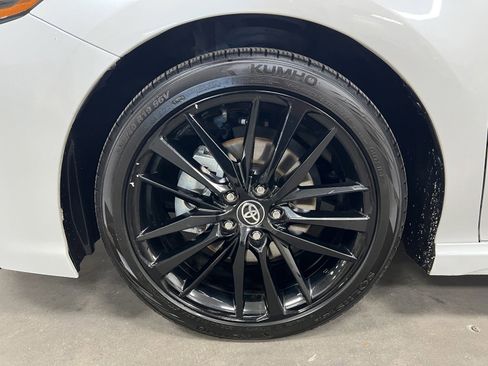 Used 2024 Toyota Camry XSE image 14