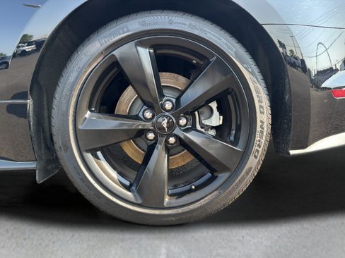 Used 2021 Ford Mustang GT w/ Black Accent Package RWD image 26
