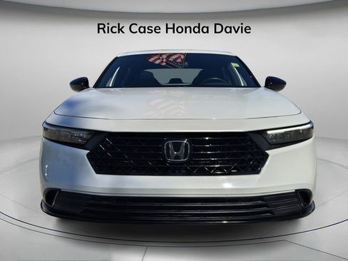 Used 2025 Honda Accord Sport image 5