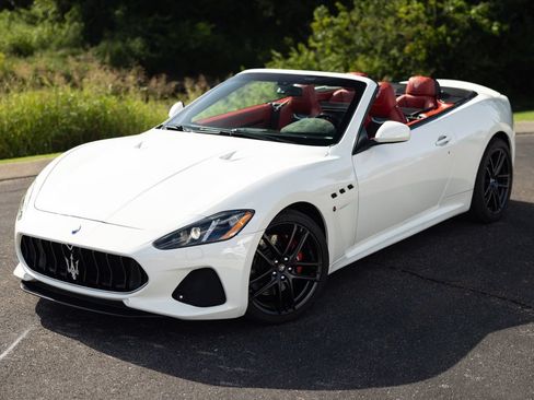 Used 2019 Maserati GranTurismo MC RWD image 2