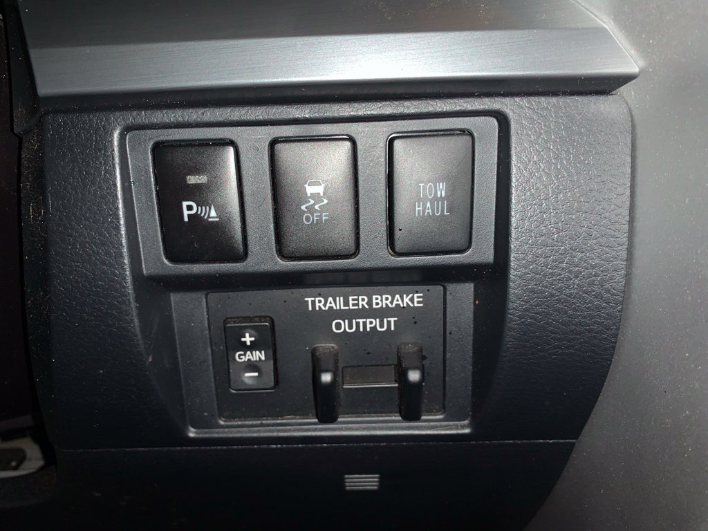 Used 2019 Toyota Tundra Platinum AWD/4WD image 25