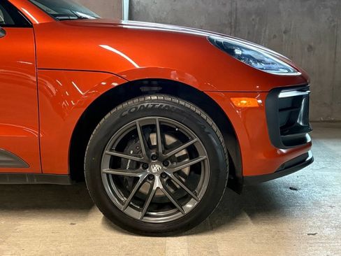 Used 2023 Porsche Macan AWD/4WD image 11