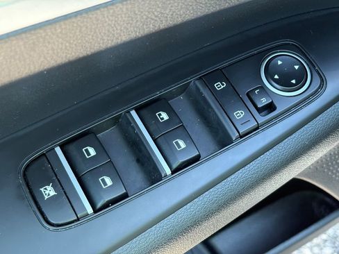 Used 2022 Kia Forte LXS image 16