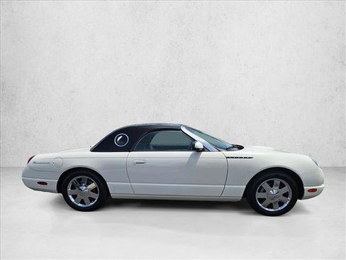 Used 2002 Ford Thunderbird RWD image 4