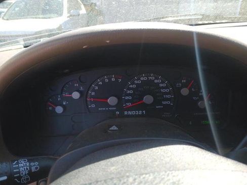 Used 2005 Ford Explorer Sport XLT AWD/4WD image 38
