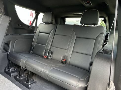 Certified 2023 GMC Yukon XL SLT AWD/4WD image 26