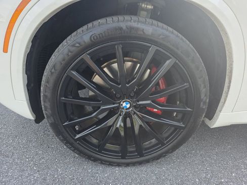 Used 2026 BMW X5 xDrive40i w/ M Sport Package AWD/4WD image 35