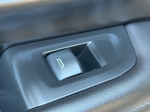 Certified 2023 Chevrolet Suburban Z71 image 30