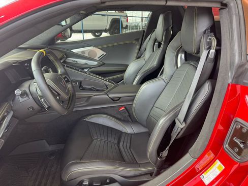 Used 2025 Chevrolet Corvette Stingray Premium Conv image 13