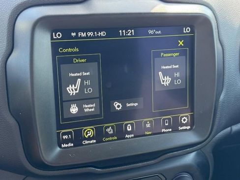 Used 2022 Jeep Renegade Limited image 16