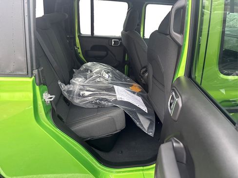 New 2026 Jeep Gladiator Sport image 19