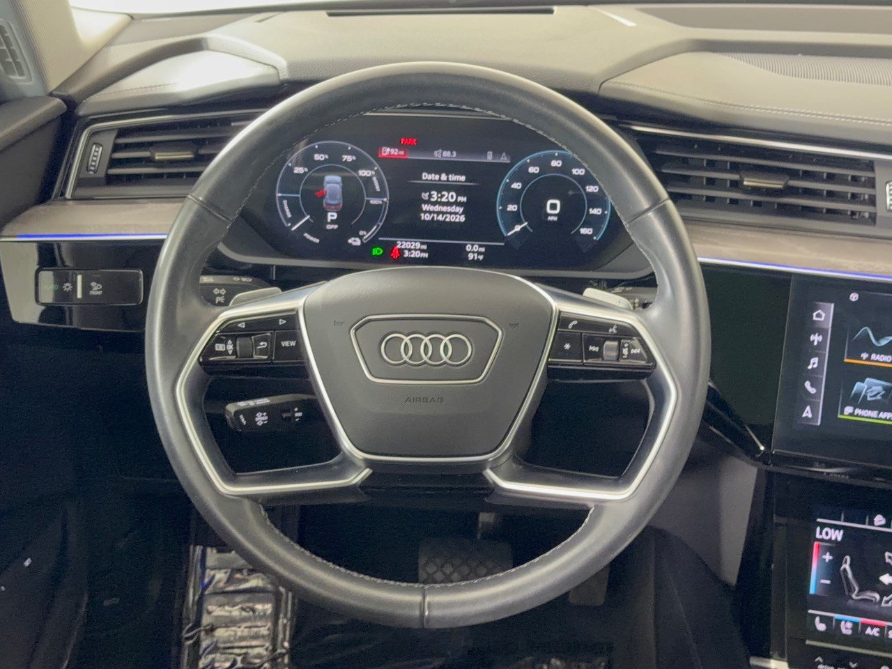 Used 2024 Audi Q8 e-tron Prestige AWD/4WD image 10