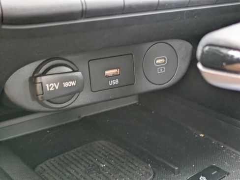 Used 2025 Hyundai Elantra Sport image 27