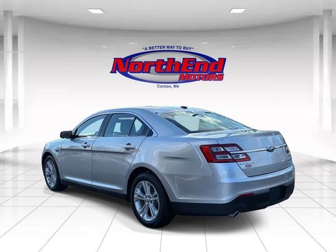 Used 2018 Ford Taurus SEL image 5