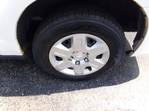 Used 2013 RAM C/V Tradesman FWD image 40