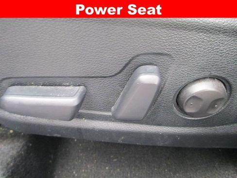 Used 2024 Kia Seltos EX image 23