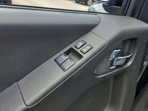 Used 2016 Nissan Frontier Desert Runner RWD image 23