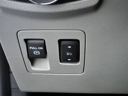 Certified 2019 Ford F150 XLT w/ Equipment Group 302A Luxury AWD/4WD image 24