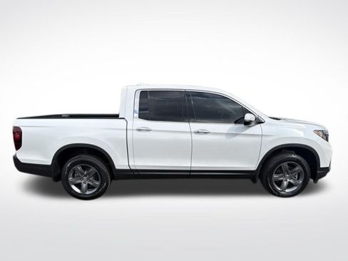 Used 2022 Honda Ridgeline RTL-E image 2