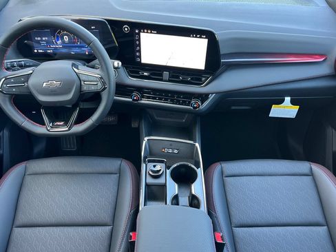 New 2026 Chevrolet Equinox RS AWD/4WD image 10