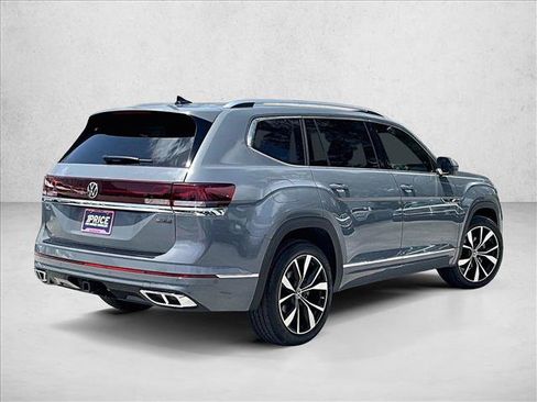 Used 2026 Volkswagen Atlas SEL Premium R-Line AWD/4WD image 2