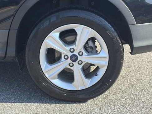Used 2014 Ford Escape SE w/ Equipment Group 201A FWD image 19