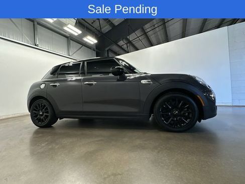 Used 2019 MINI Cooper S FWD image 3