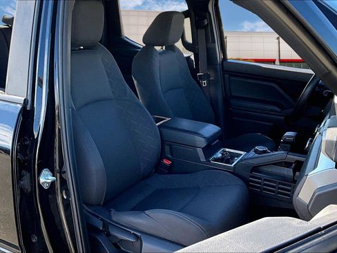 Certified 2024 Toyota Tacoma SR5 image 7