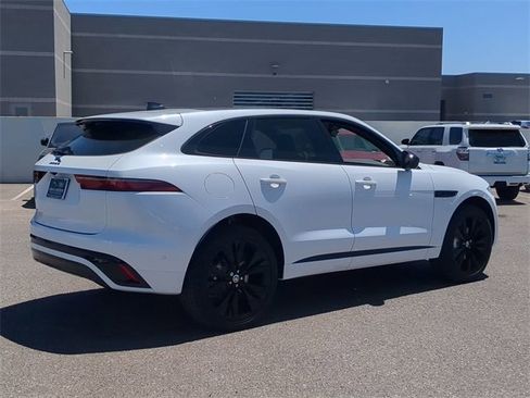 New 2025 Jaguar F-PACE R-Dynamic S image 19