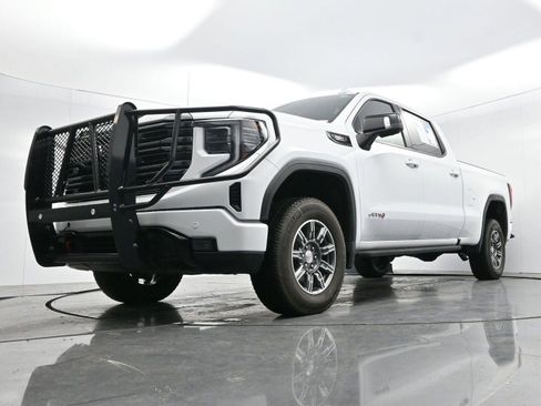 Used 2024 GMC Sierra 1500 AT4 w/ Technology Package image 50