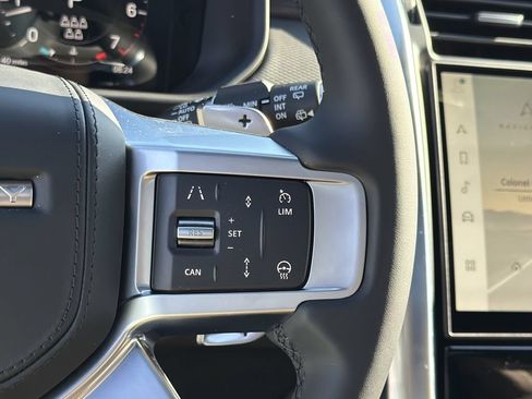 New 2026 Land Rover Discovery Dynamic SE AWD/4WD image 24
