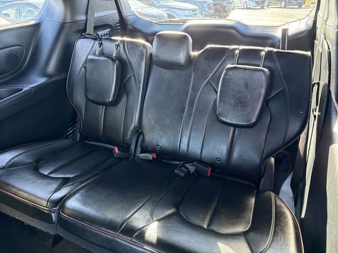 Used 2020 Chrysler Pacifica Limited image 7