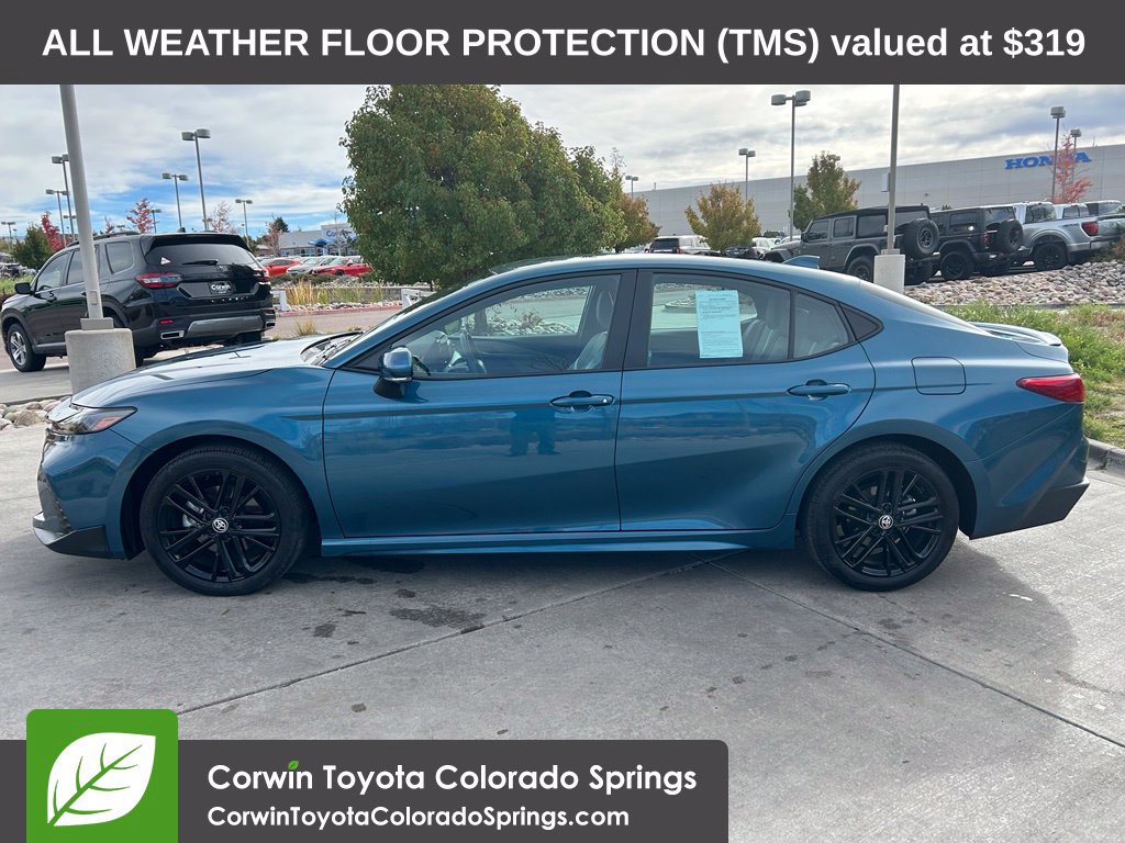 Used 2026 Toyota Camry SE AWD/4WD image 4