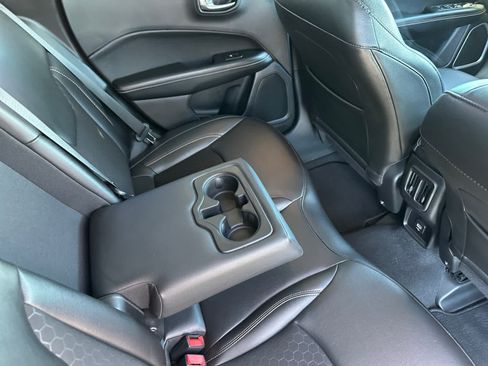 Used 2020 Jeep Compass Latitude FWD image 17