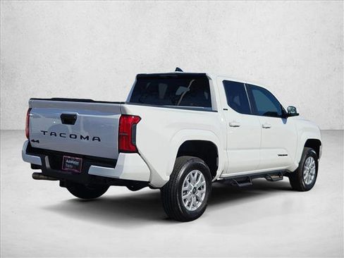 Certified 2025 Toyota Tacoma SR5 image 5