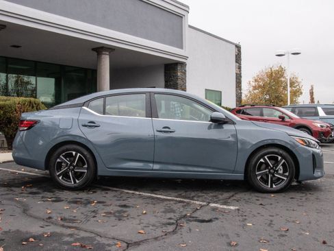 Used 2024 Nissan Sentra SV image 8