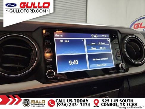 Used 2020 Toyota Tacoma SR5 image 25