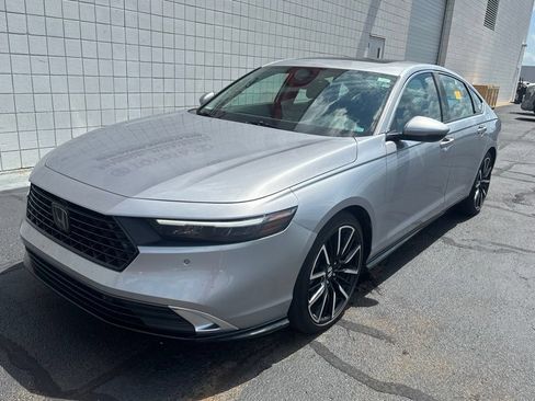 Used 2023 Honda Accord Touring image 1