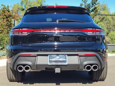 Used 2025 Porsche Macan Loaner image 6