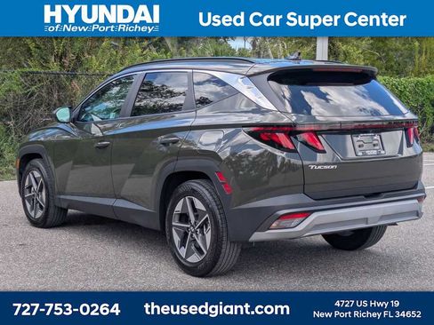 Certified 2025 Hyundai Tucson SEL FWD image 3