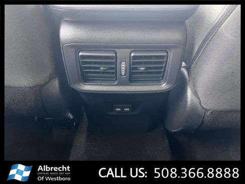 Used 2025 Toyota RAV4 XLE image 24