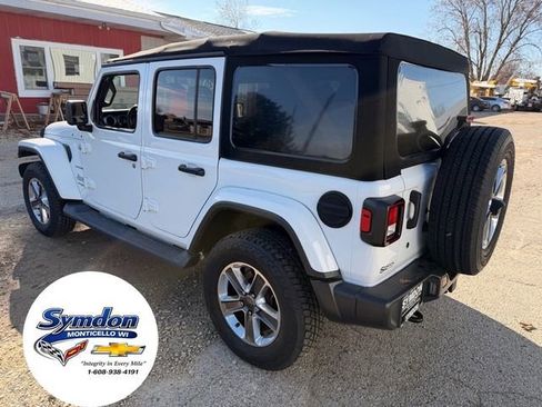 Used 2020 Jeep Wrangler Unlimited Sahara image 5