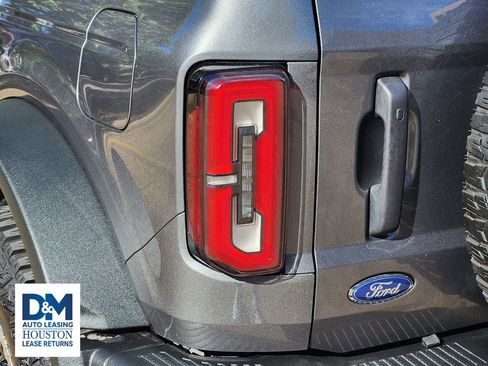 Used 2023 Ford Bronco Badlands image 15