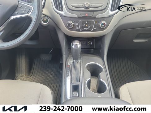 Used 2020 Chevrolet Equinox LT FWD image 18