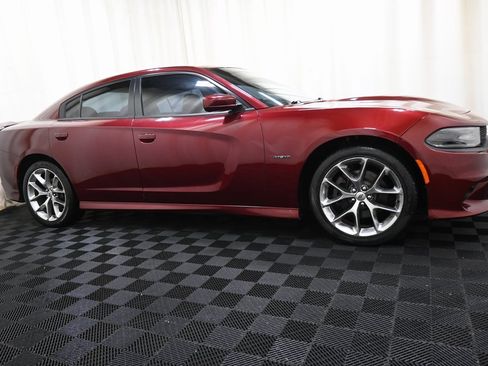 Used 2019 Dodge Charger R/T w/ Plus Group image 9